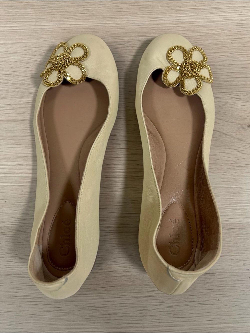 Chloé Laurena Ivory Leather Chain Flower Ballet Flats